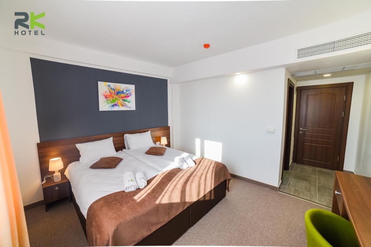 Hotel Rk Ghimbav Ngoại thất bức ảnh