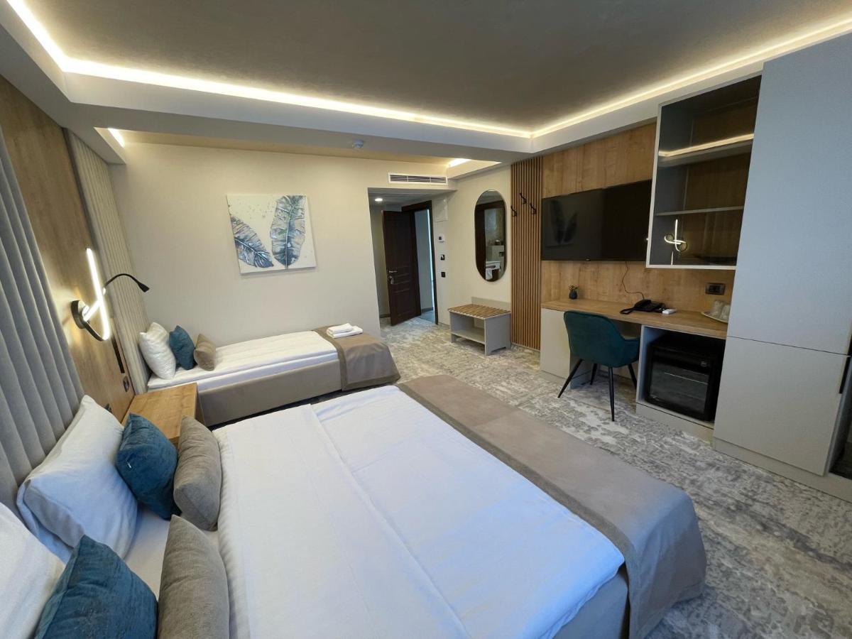 Hotel Rk Ghimbav Ngoại thất bức ảnh