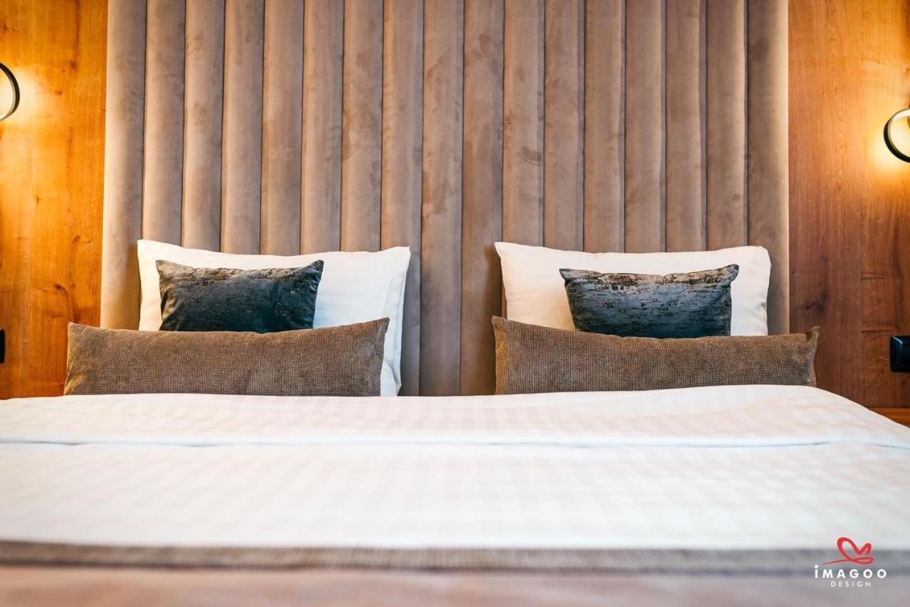 Hotel Rk Ghimbav Ngoại thất bức ảnh